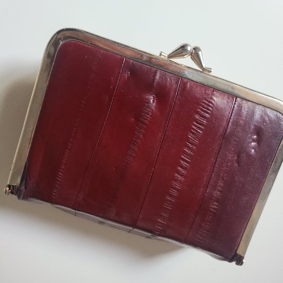 Vintage Leather Clutch (or storage box) - Picture 2 of 6